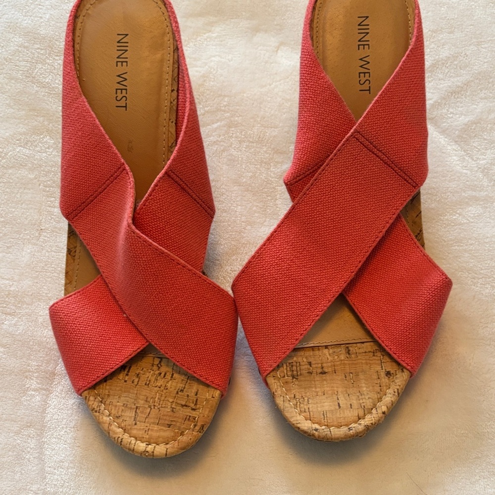 Nine West Coral Cross-Strap Sandals